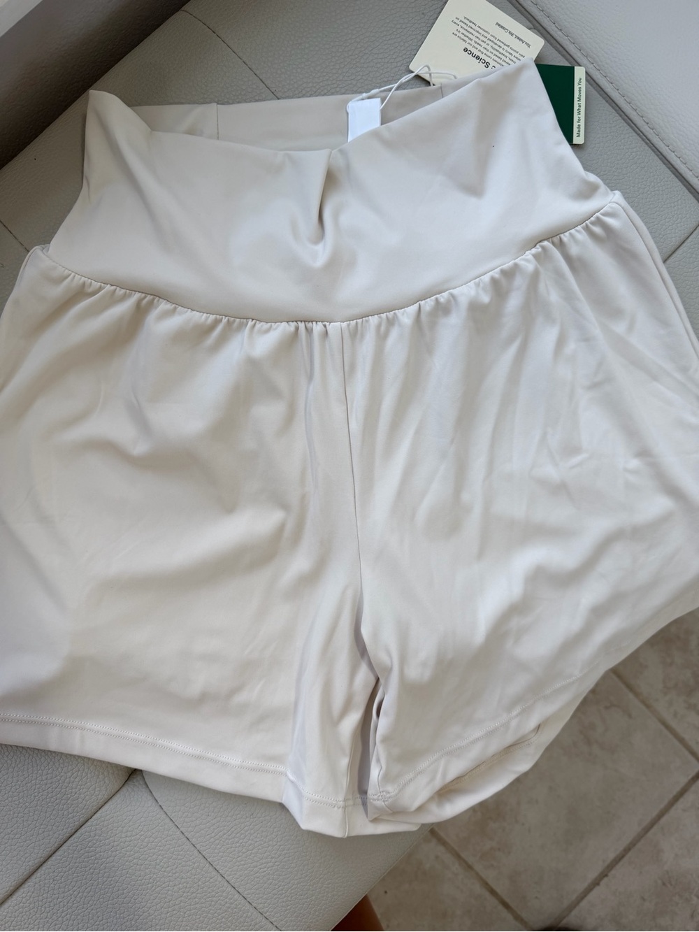 HALARA Cool Touch High-Waist Skort in Cream- 5 inch long - Picture 2 of 5